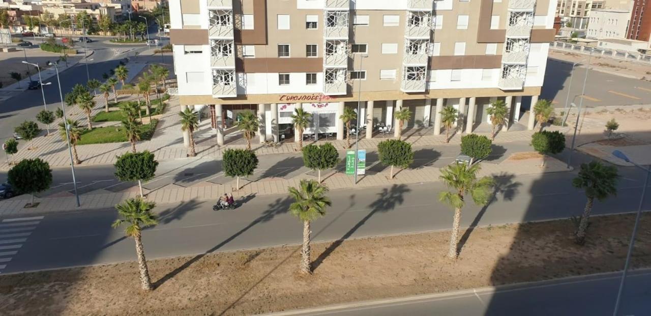 Bel appartement meublé les quais vert Oujda Esterno foto